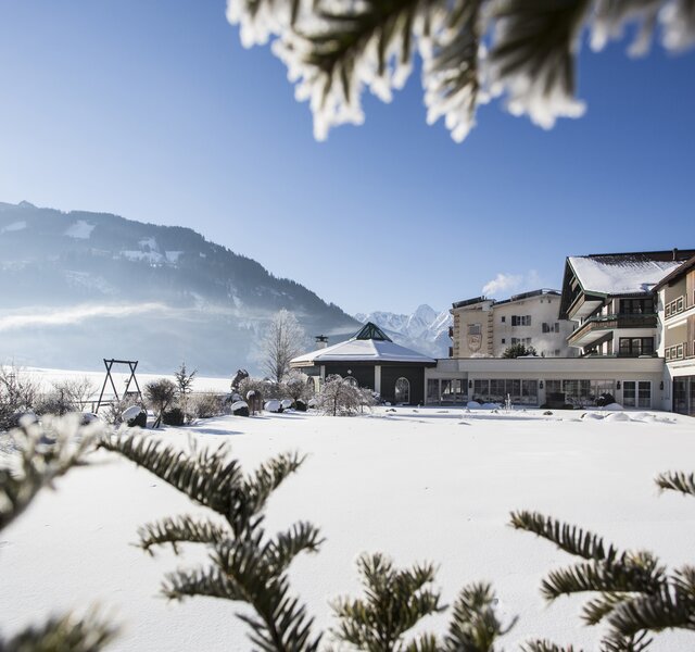 Aussenbereich Garten Winter Hotel Theresa Zillertal