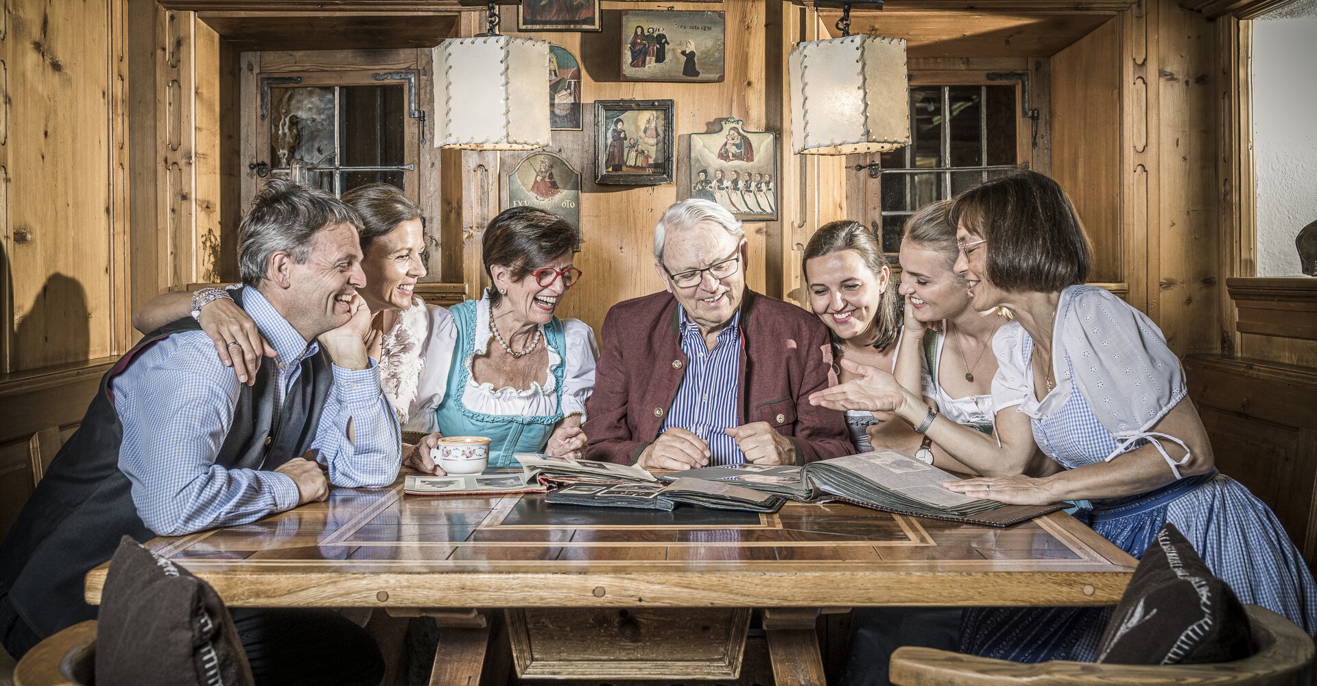 Gastgeberfamilie Egger 3 Generationen Hotel Theresa Zillertal