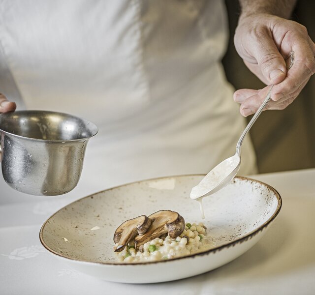 Kulinarik - Anrichten Pilzrisotto im Hotel Theresa im Zillertal