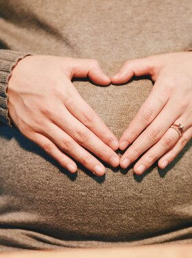 Das Babymoon-Angebot im Hotel Theresa im Zillertal beinhaltet einen Wellnessurlaub