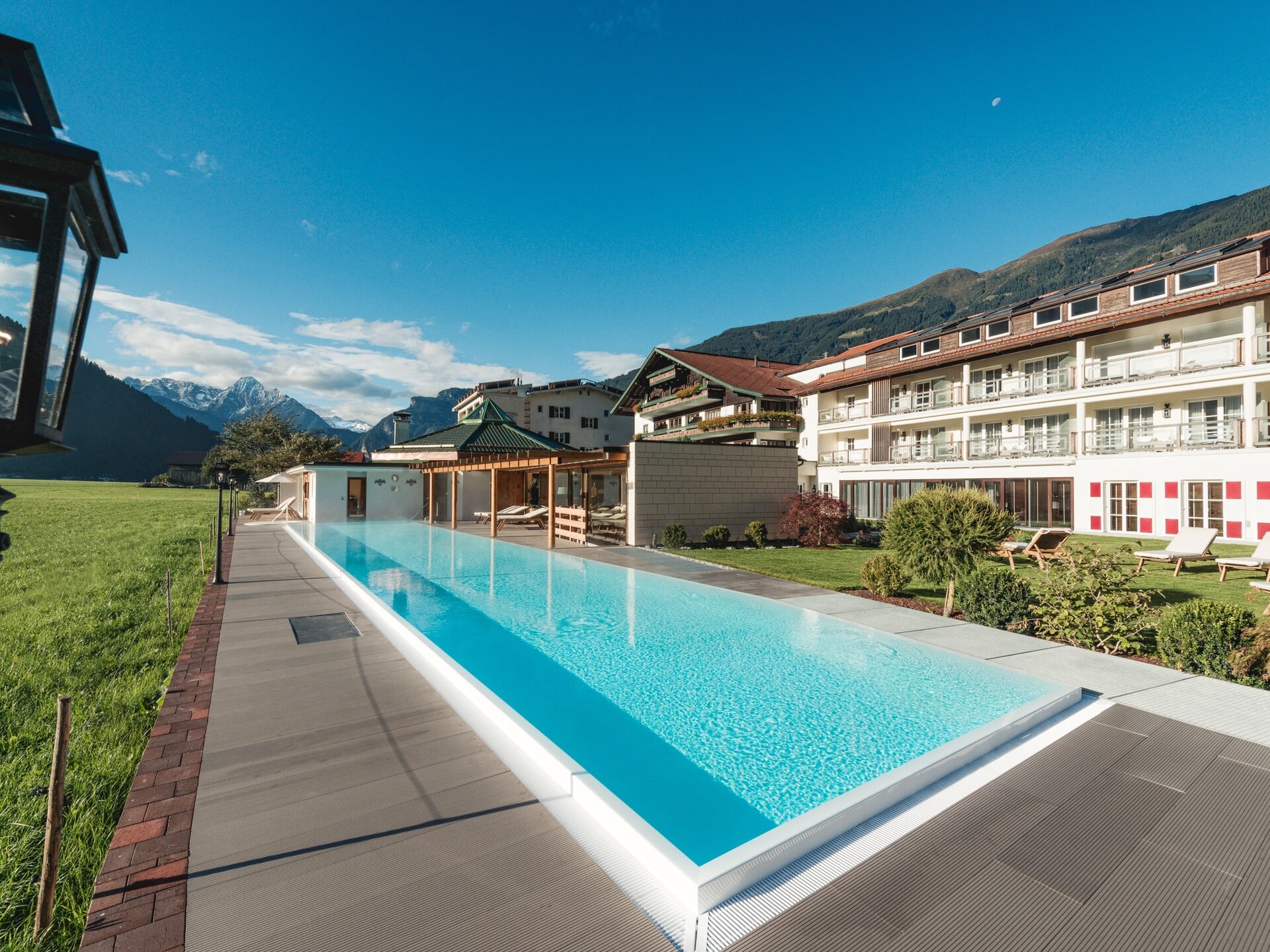 Wellnessurlaub 25 M Sportpool Sommer Hotel Theresa im Zillertal