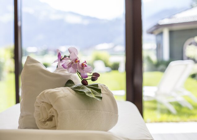 Wellnessurlaub Spa Kabine Ausblick Hotel Theresa im Zillertal