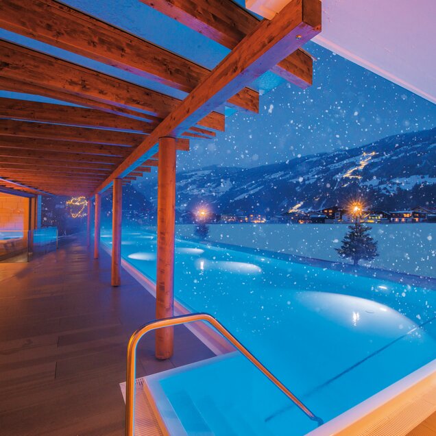 Dicke Schneeflocken Winterauszeit im Hotel Theresa im Zillertal