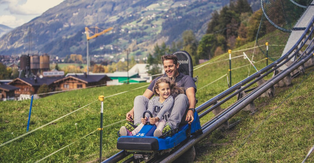 Ausflugsziel Arena Coaster Sommerrodelbahn für Familien Zell am Ziller Hotel Theresa im Zillertal