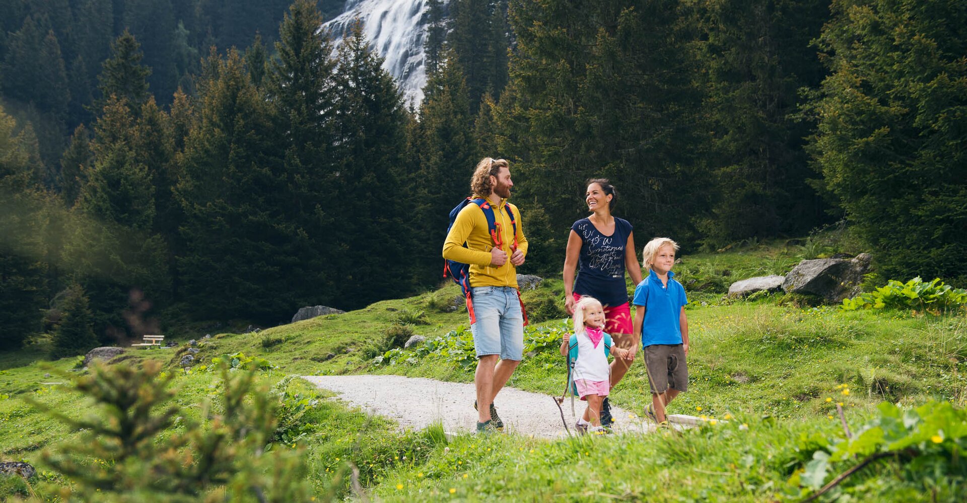 Familienurlaub im Sommer wandern Hotel Theresa Zillertal