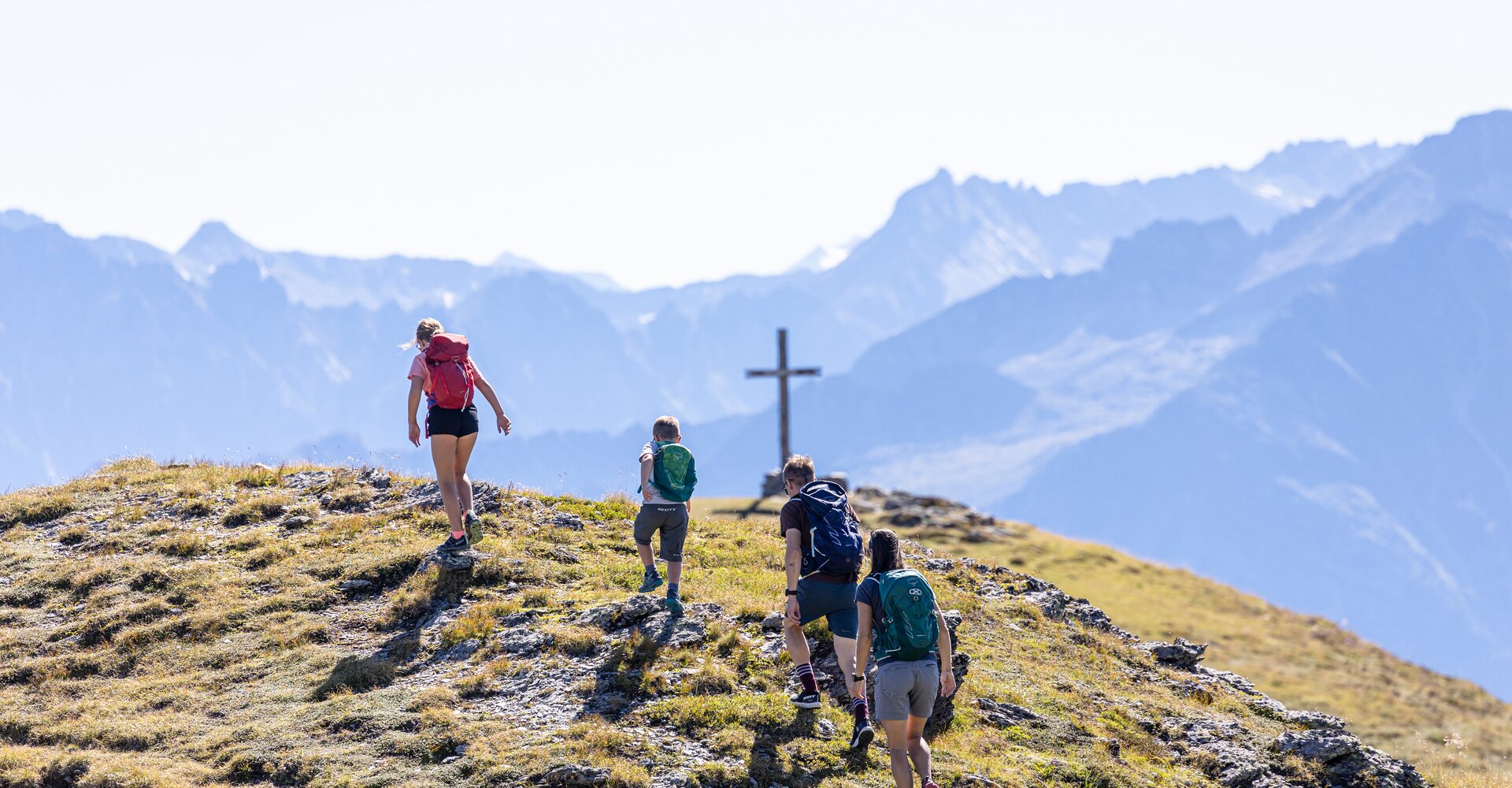 Wanderurlaub Familie Isskogel Zillertalarena Hotel Theresa im Zillertal