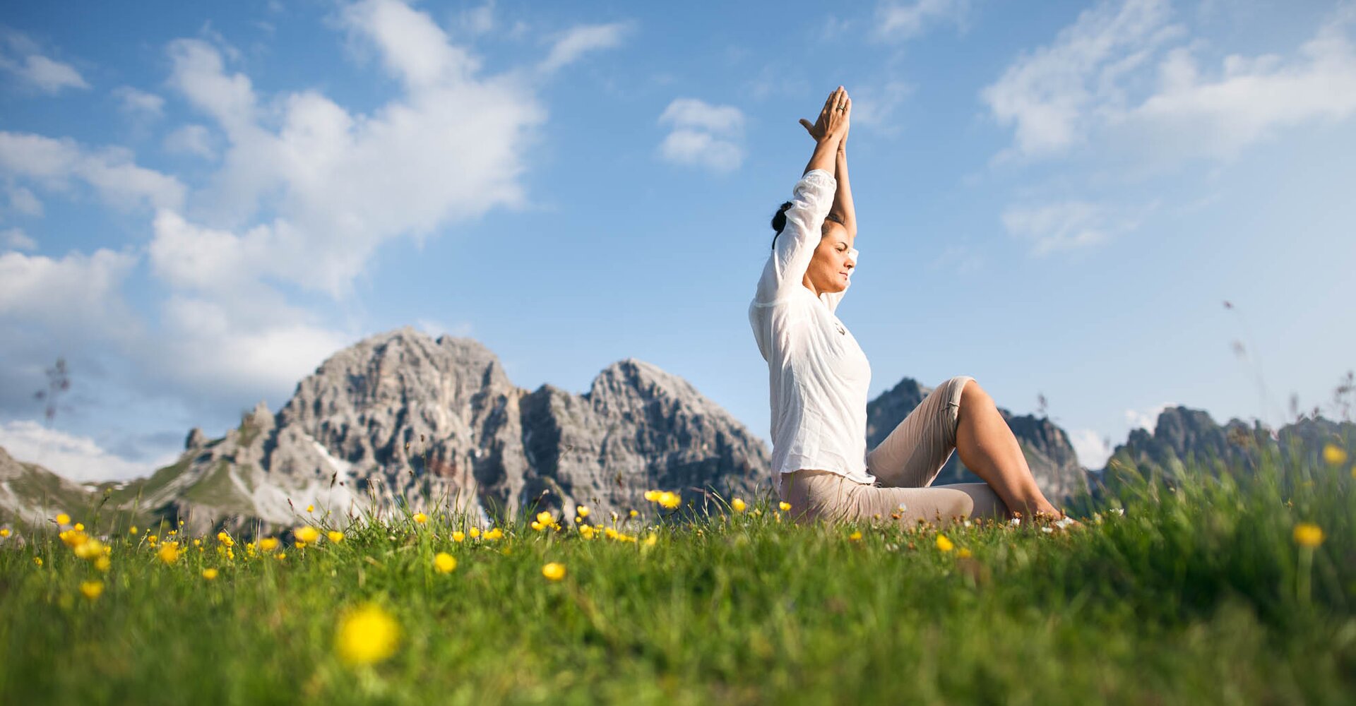 Yoga im Sommer Hotel Theresa Zillertal