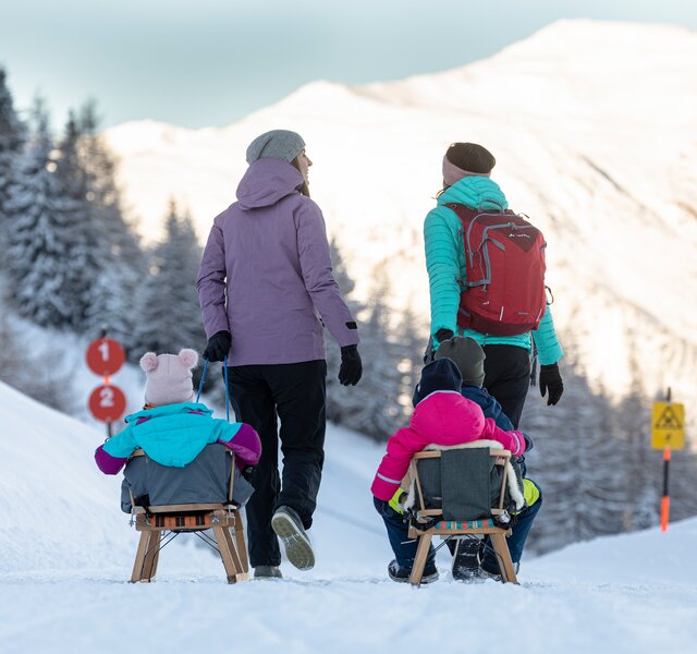 Rodeln Familie Gerlos Zillertalarena Hotel Theresa im Zillertal