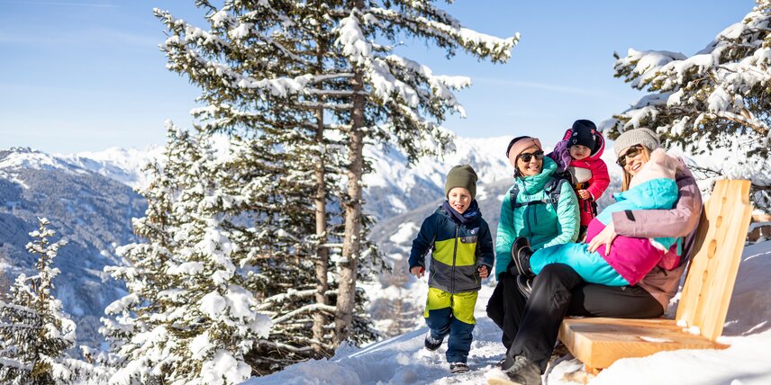 Winterwandern Familie Gerlos Zillertalarena Hotel Theresa im Zillertal